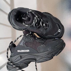 Toddler 10- Balenciaga 27